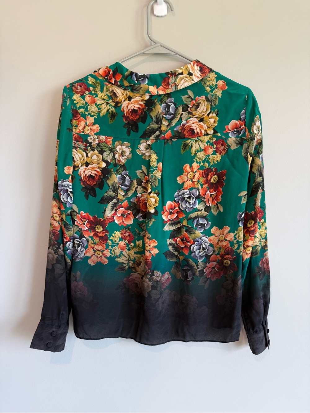 ALICE + OLIVIA Silk Eloise Floral Button-Down Blouse Size Small - Picture 6 of 12